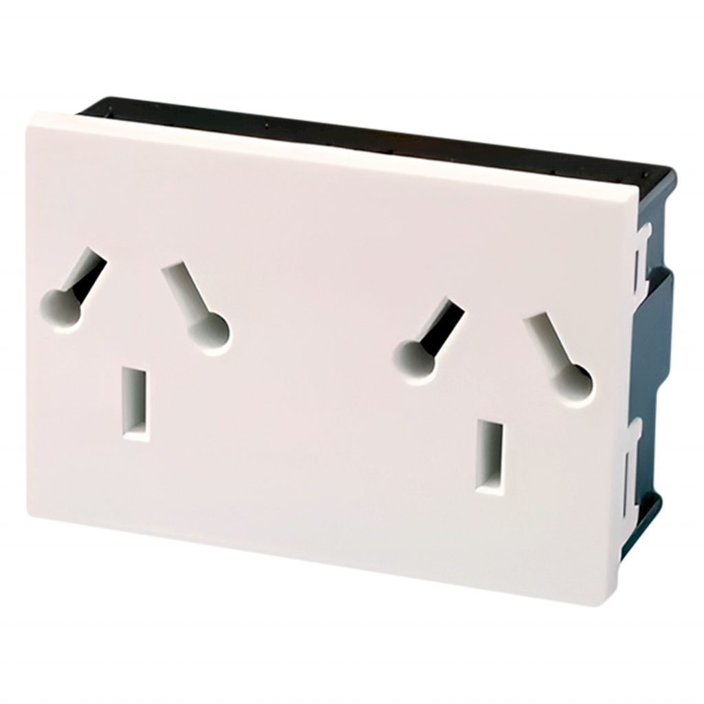 [4072] Toma C/Tierra Doble 10A 220V Combinación 3 Planas/2 Redondas Prefit Cambre